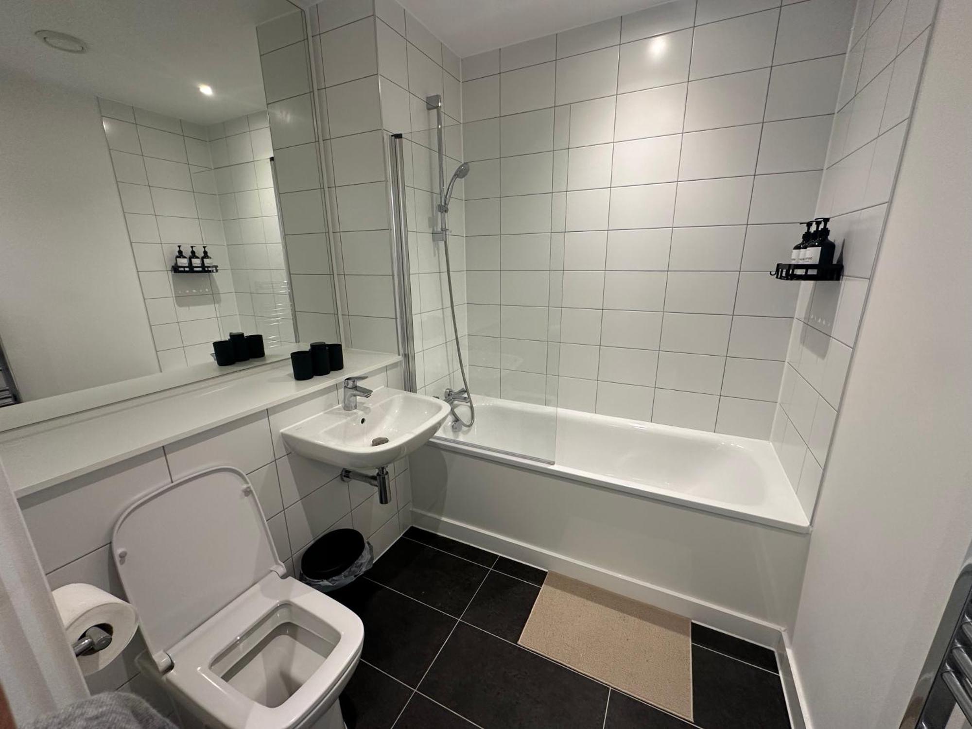Modern 2 Bed Old Trafford Stadium * Manchester